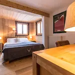 木屋 Yolo - Retreat In Steam 霞慕尼