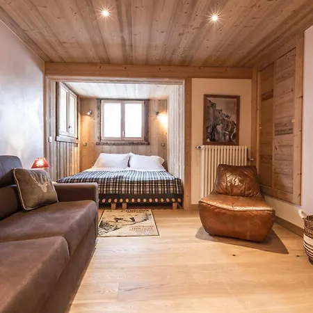 Yolo - Retreat In Steam * Chamonix Mont Blanc